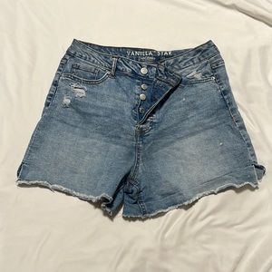 Vanilla Star denim shorts. Size 11